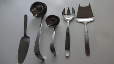 Juego de cucharas y cucharones Scandia con servidor de ensalada y cortador