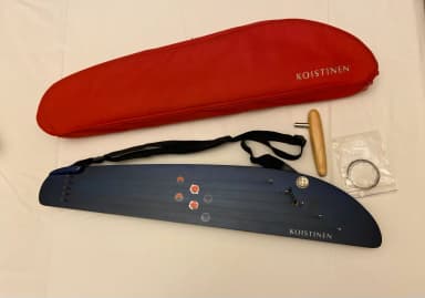 Koistisen 5-kielinen kantele hyvässä kunnossa ja kotelo mukana