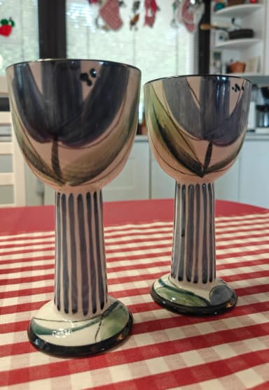 Hand-painted art ceramic goblets by Dessie Seveliuksen