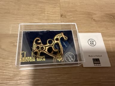 Large bronze Kalevala Koru Suomussalmi horse brooch