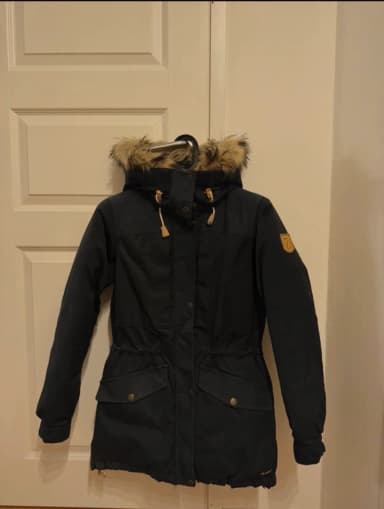Black Fjällräven down parka in good condition