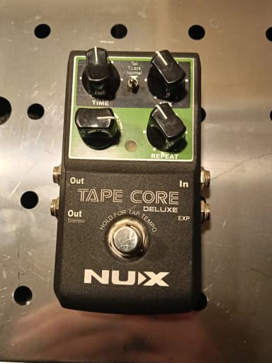 Nux Tape Core Band-Echo-Pedal in gutem Zustand