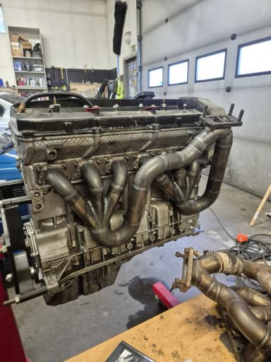 Turbo exhaust manifold kit for M5x engines in E36/E46