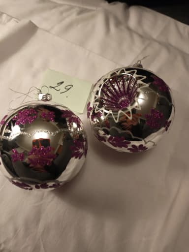 Glass Christmas tree baubles 10 cm