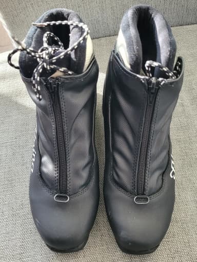 Botas de esquí Alpina Touring talla 39 negras con cordones y cremallera