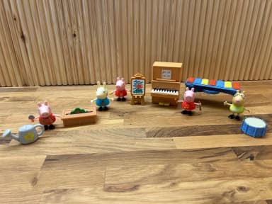 Peppa Wutz Spielsets und Figuren in gutem Zustand