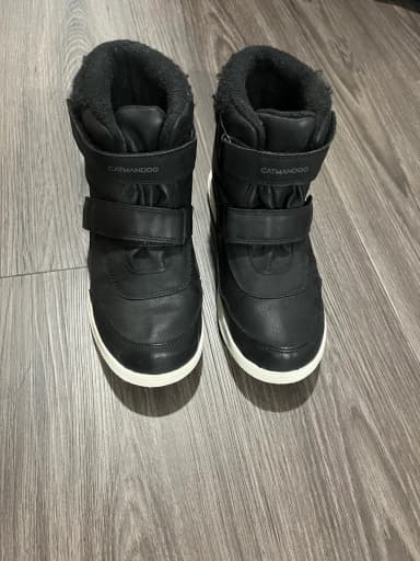 Winter boots size 36 available
