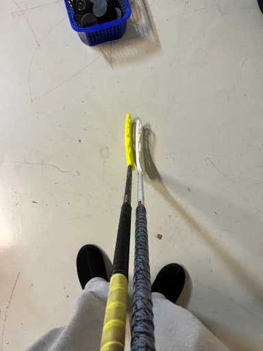 Dos palos de floorball Oxdog con flexión 31 en venta