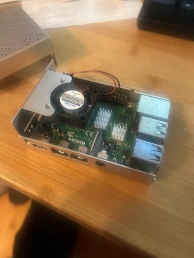 Raspberry Pi 4 mit 4GB RAM zu verkaufen