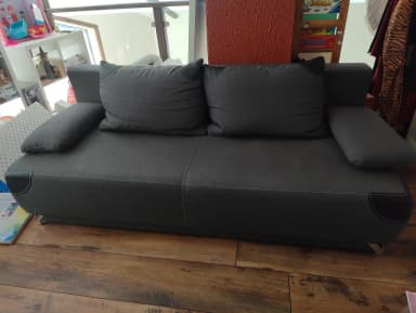 Graues Schlafsofa 200x90 kaum benutzt in sehr gutem Zustand