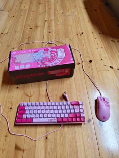 Tastatur- und Mausset in ausgezeichnetem Zustand