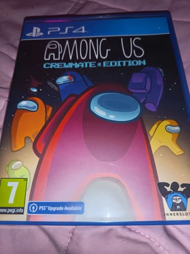 Among Us PS4-Spiel mit kleinen Fingerabdrücken