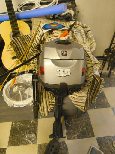 Gut eingefahrener Mariner Motor in gutem Zustand