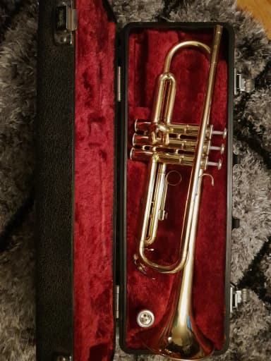 Yamaha YTR-2330 Trompete in gutem Zustand mit Koffer