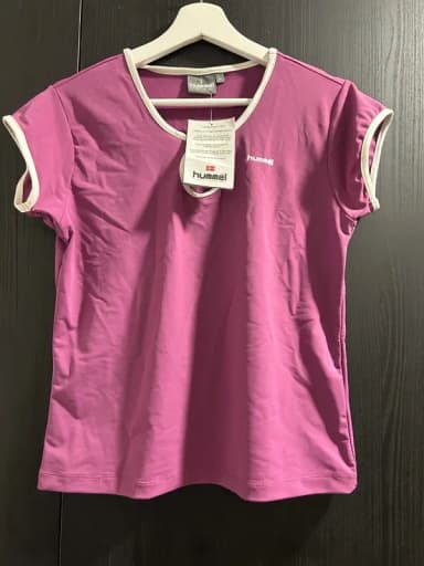 Hummel pink training t-shirt size L with white trims