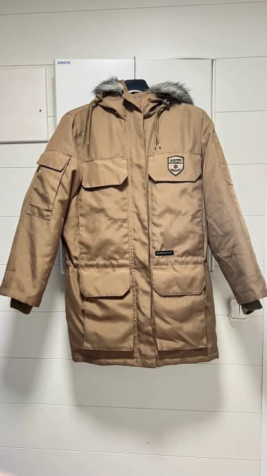 Vero Moda beige untuvatakki koko XS hupulla ja taskuilla