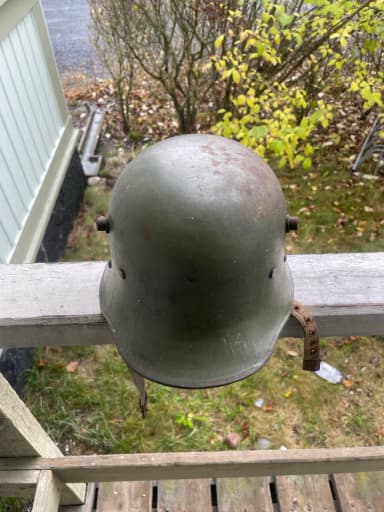 Østerriksk M17 hornhjelm i god stand