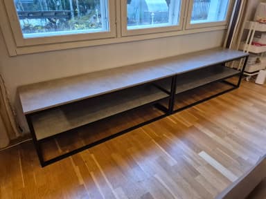 2 kpl JYSK DOKKEDAL TV-tasoja hyvässä kunnossa