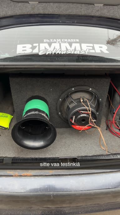 12-Zoll-Subwoofer-Set mit MDS Predator-Verstärker und Gehäuse