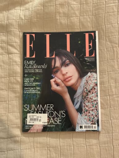Elle-magasin med Emily Ratajkowski på forsiden 2025