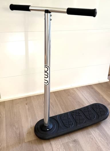 Scooter trampolín INDO Kickstart en buen estado