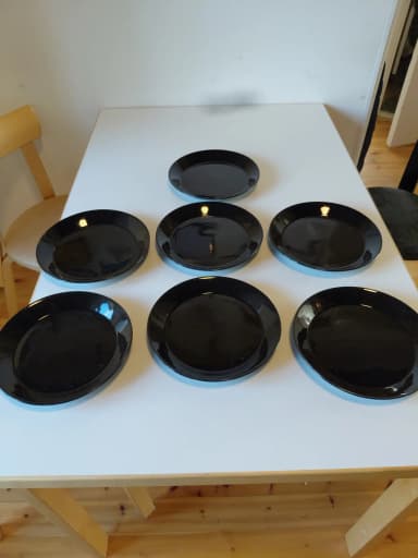 7 platos negros Iittala Teema de 23 cm de diámetro
