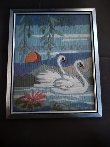 Cuadro de cisne 27x33 cm en venta en Tornio