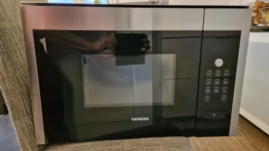Siemens integrierbare Mikrowelle schwarz/edelstahl