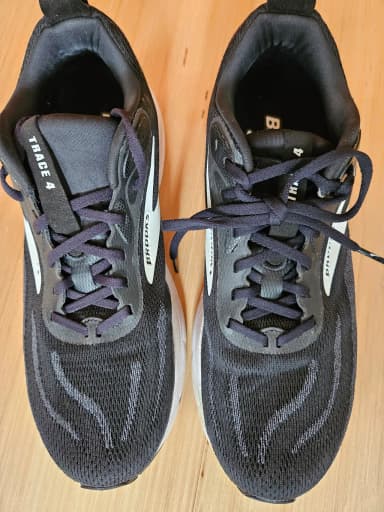 Nahezu neue Brooks Laufschuhe für Damen Größe 28,5 cm