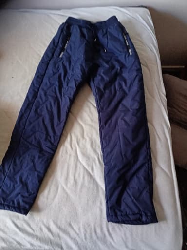 Zwei Winterhosen in Größe XXS