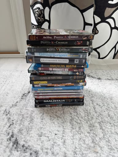 Paquete de películas en DVD y Blu-ray con Pirates of the Caribbean
