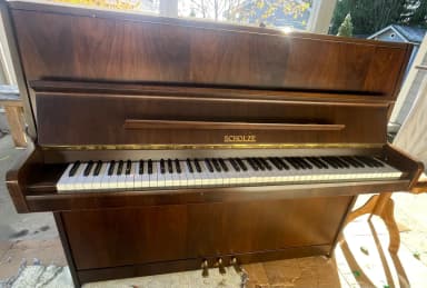 Scholze Klavier mit brauner Holzfurnier und Hocker