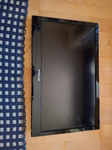 Televisor Finlux 20 pulgadas con Chromecast para autocaravana o barco
