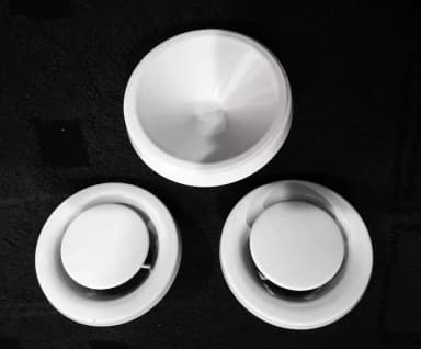 Gebrauchte Lüftungsventile für 100 mm Rohre