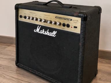 Amplificador de guitarra Marshall Valvestate VS30R en buen estado