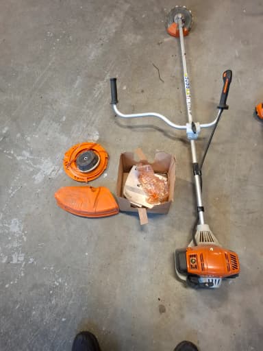 Kaum genutzte Stihl Freischneider zu verkaufen