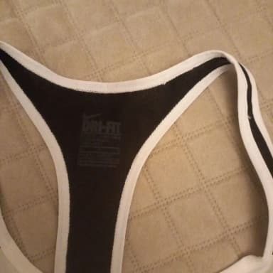 Nike weißes und schwarzes Tanktop Größe L