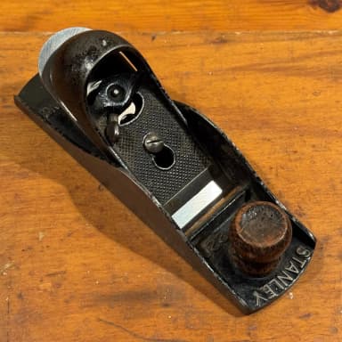 Cepillo Stanley No 220 en subasta
