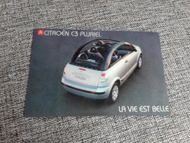 3D-Bild eines Citroen C3 Pluriel Autos