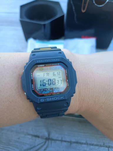 Casio G-Shock GW-M5610 Digitaluhr in Schweden