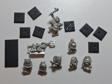Warhammer Fantasy Old World Goblins Squigs metalliset figuurit