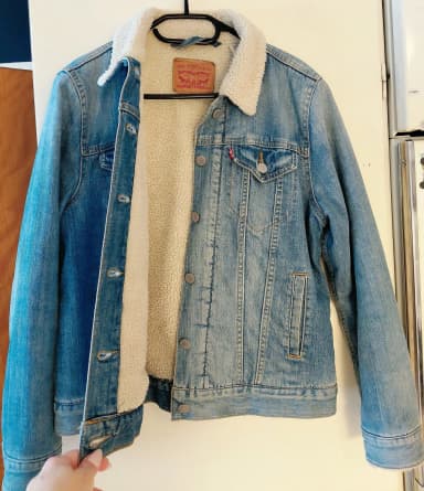 Levi's blue jacket in size M