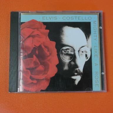 Elvis Costello Rockalbum Mighty Like A Rose von 1991