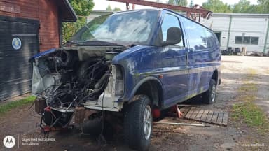 Marco con cristal para Chevrolet Express G2500