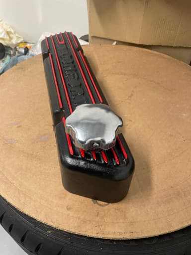 Tapa de válvula de aluminio en subasta