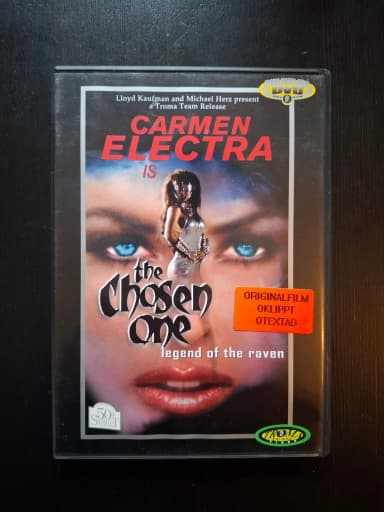 The Chosen One: Legend of the Raven DVD Lloyd Kaufmanilla ja Carmen Electralla