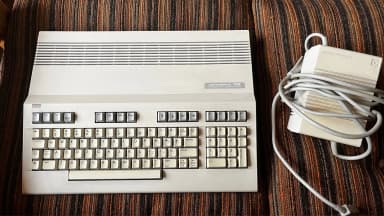 Commodore 128 Retro-Computer zu verkaufen