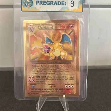 Charizard 4/102 ultra premium -kokoelman metallikortti