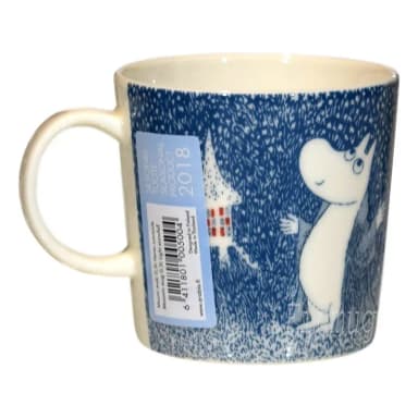 Taza Mumin invierno 2018 con diseño de ligera nevada
