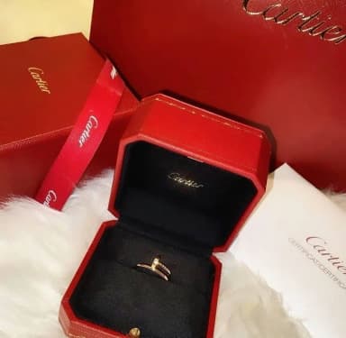 Cartier-Ring in Schweden für 16.200 SEK erhältlich